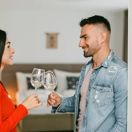 Jarila Boutique By Chors * Pressburg